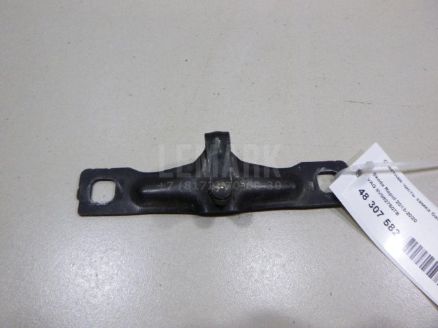 Ответная часть замка багажника