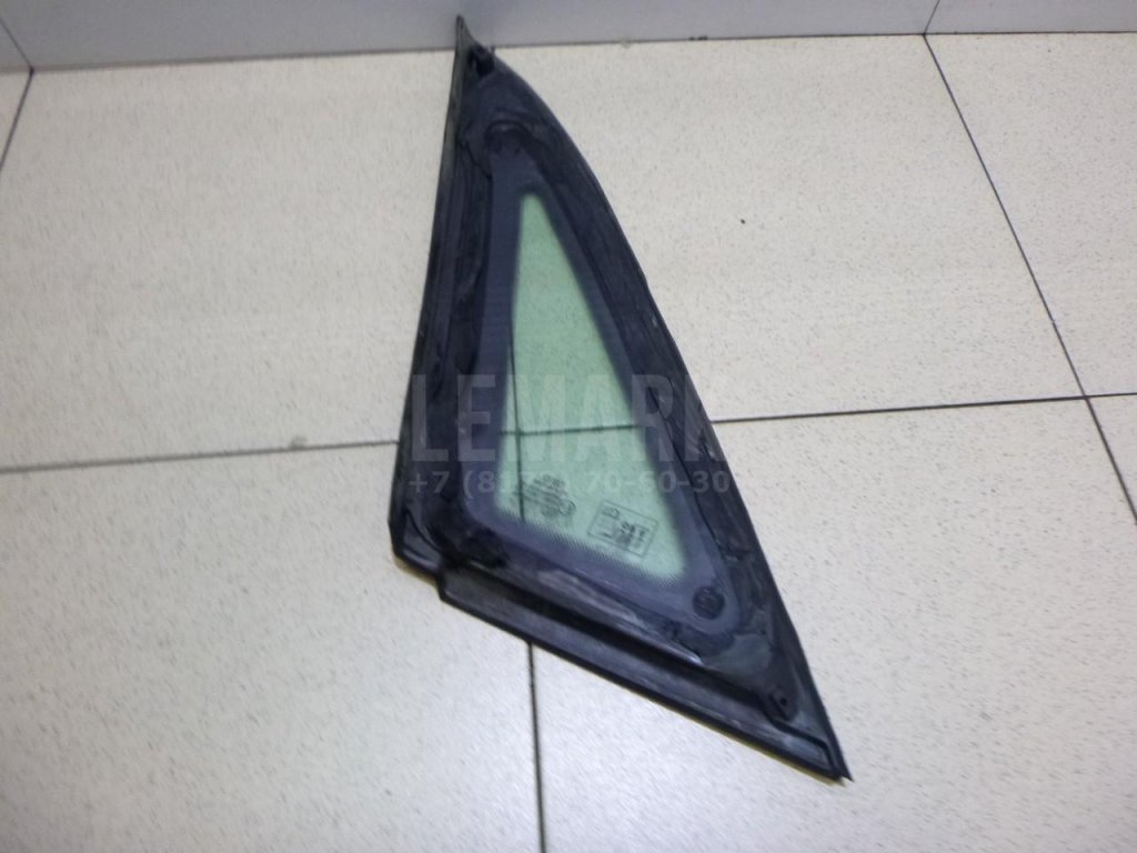 Стекло кузовное глухое правое
