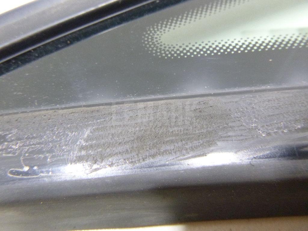 Стекло кузовное глухое левое