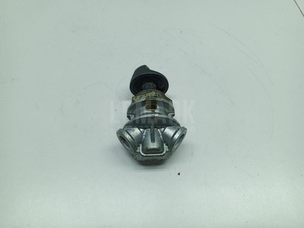 Клапан пневматический