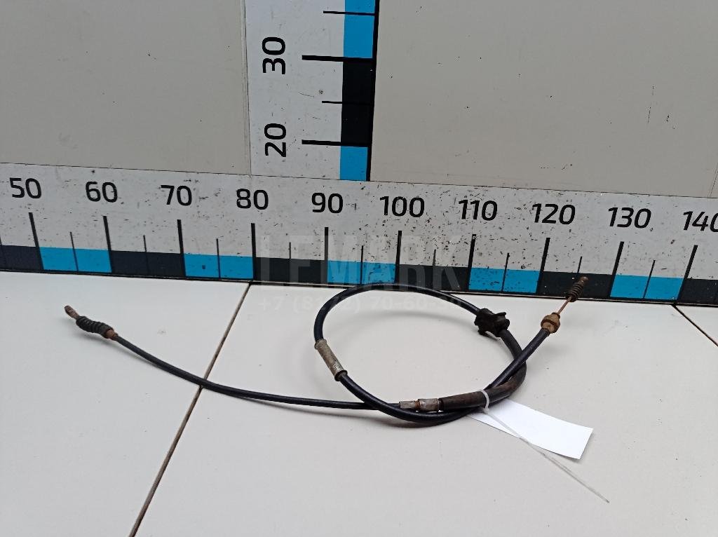 Трос стояночного тормоза