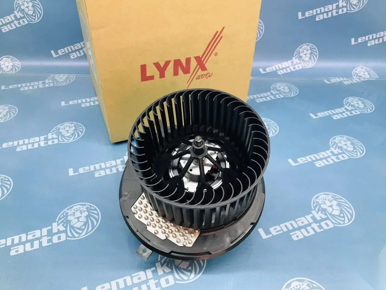 Моторчик отопителя LYNXauto RF1219